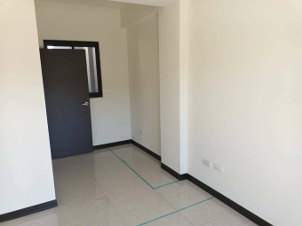 橘子🍊馬到成功🍊新社全新電梯邊間透天🍊含管含電梯保養（第14張）