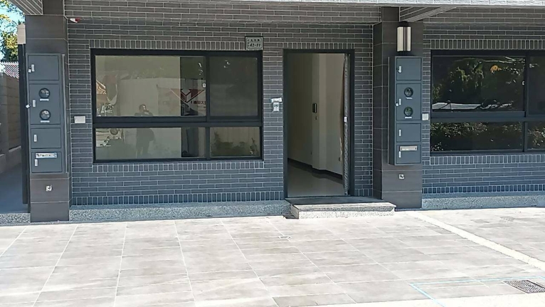 橘子🍊馬到成功🍊新社全新電梯邊間透天🍊含管含電梯保養（第2張）