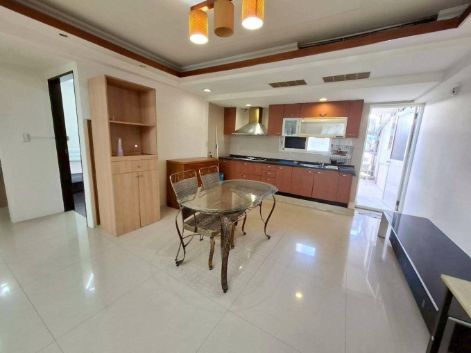 雙租補★四大房平面車位★電梯一層一戶（第10張）