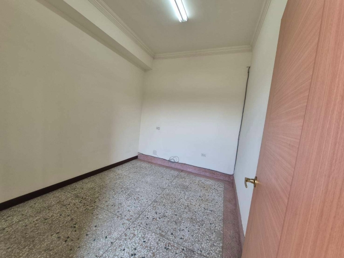 鹿寮透天厝|庭院雙車位(第8張)