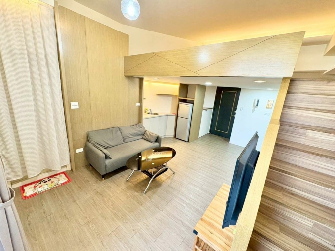 🧡加賴約🧡電梯樓中樓🧡租屋補助🧡陽台獨洗🧡流理台🧡台水台電🧡百萬裝潢🧡（第8張）