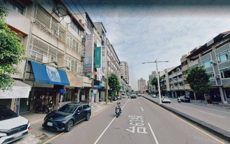 臨路大面寬透天🌞格局方正🌞大使用空間👑人潮滾滾（第1張）