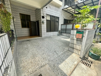 整棟樓透天❤️五房❤️台水台電❤️門前雙車位❤️空屋附冷氣（第2張）