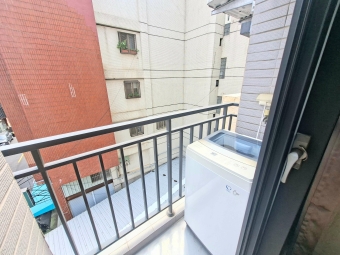 租補*超新套房*電梯*飲水機*子母車*陽台獨洗曬*沙發*流理台（第11張）