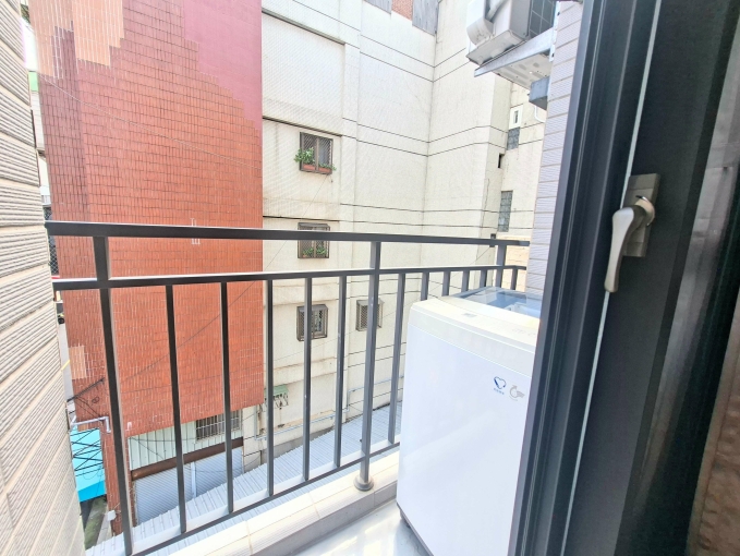 租補*超新套房*電梯*飲水機*子母車*陽台獨洗曬*沙發*流理台(第12張)
