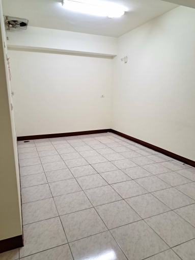 地下室倉儲個工辦公（第3張）