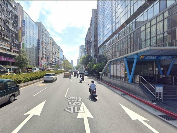 @@忠孝敦化捷運商圈旁*帷幕便捷格局方正辦公(第9張)