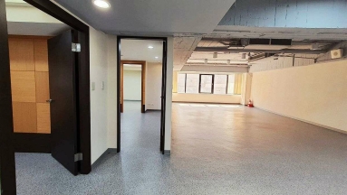 ☆捷運忠孝敦化☆優質辦公、漂亮裝潢、方正格局（第7張）