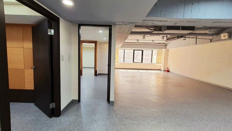 ☆捷運忠孝敦化☆優質辦公、漂亮裝潢、方正格局（第7張）