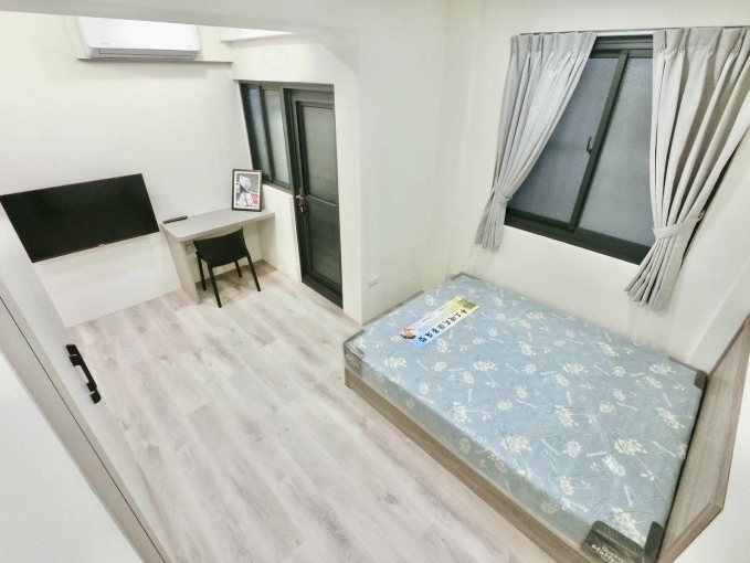 你烤棉花我烤糖✨陽台獨洗✨可租補💕近中山醫 大慶夜市⚡宇你相見（第1張）