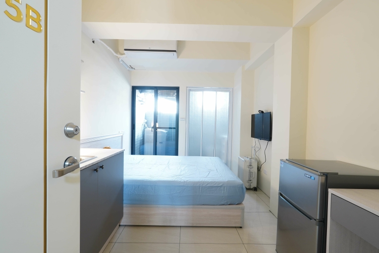 愛姐の美屋❤️全新太原車站衛浴窗租補❤️陽台獨洗流理台（第2張）