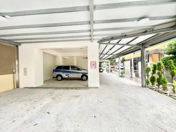 朝貴路電梯金店面⚜️（第2張）