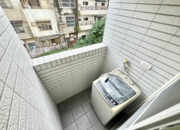 電梯套房☆陽台獨洗曬☆飲水機☆子母車（第10張）