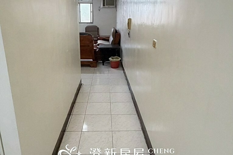 香山三房公寓只要13000/秒殺物件/台水台電台瓦/傢俱齊全(第6張)
