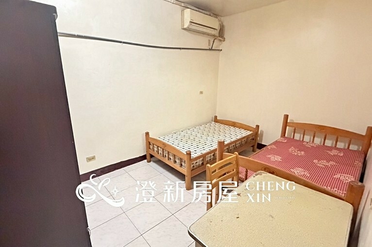 香山三房公寓只要13000/秒殺物件/台水台電台瓦/傢俱齊全(第10張)