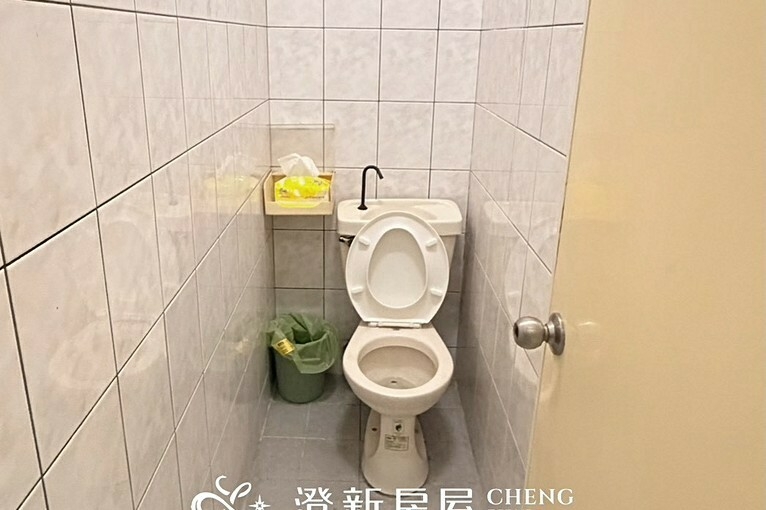 香山三房公寓只要13000/秒殺物件/台水台電台瓦/傢俱齊全(第11張)