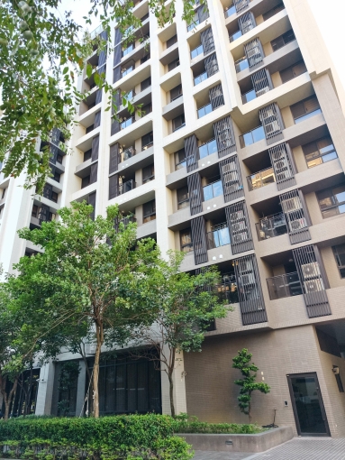 星鴻社宅🏘️僅此一戶稀有釋出 平車兩房🧳直接入住(第2張)