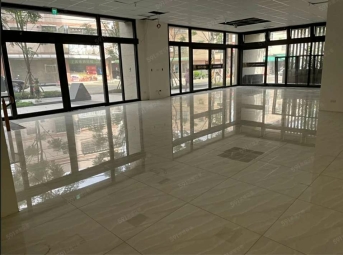 超大面寬百坪店面（第1張）