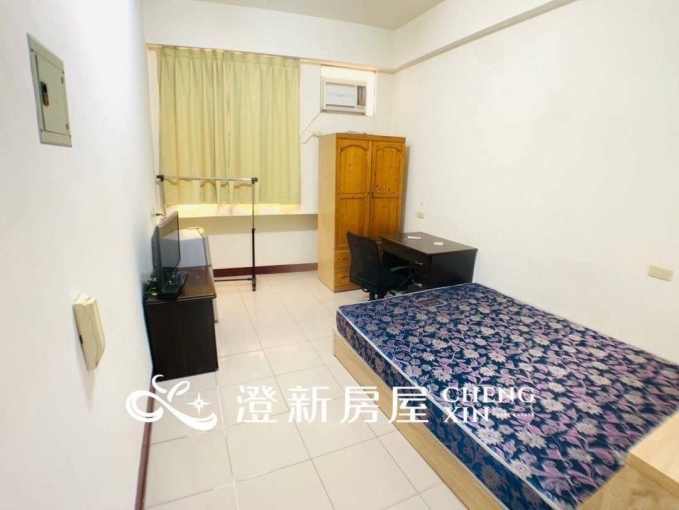 🎉金山街面力行路套房/走路上班進園區 🎉洗澡使用瓦斯/超低電費/飲水機/垃圾集中 - Image 1