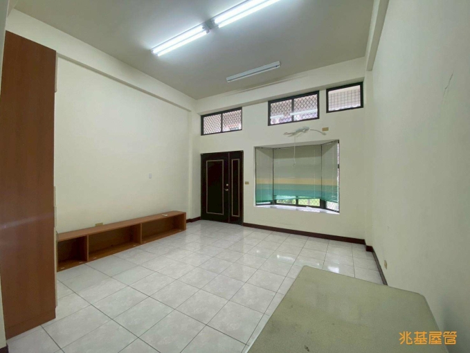 兆基社會住宅🏡民雄工業區3+1房透天厝,可租補(第1張)