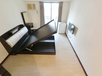 美術館✨電梯✨管理員✨（第2張）