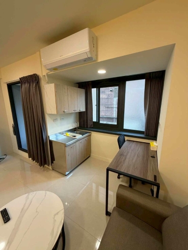 C✨電梯套房✨可租補✨子母車✨飲水機✨室內機車位（第3張）