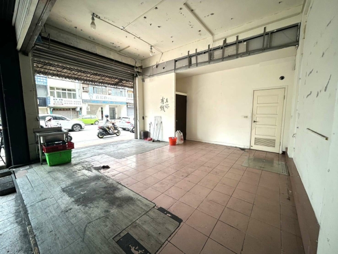 🌸正東山路｜臨文心路｜邊間透店｜黃金吃市店面人流穩定（第5張）