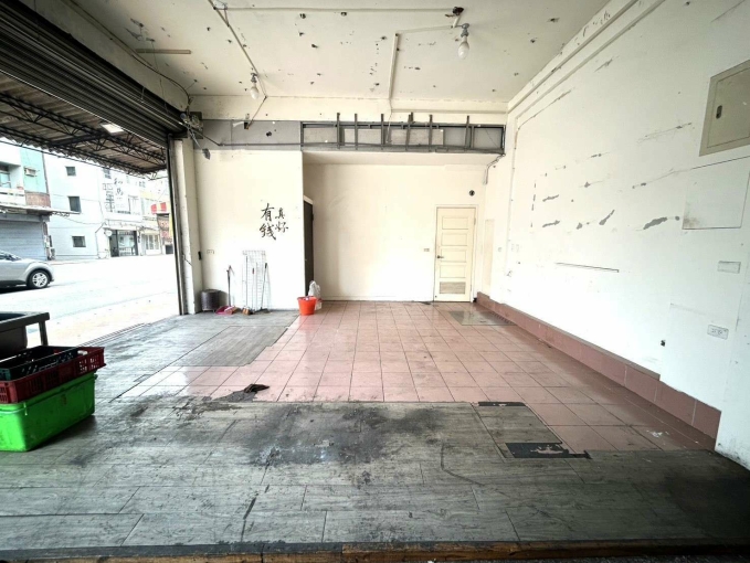 🌸正東山路｜臨文心路｜邊間透店｜黃金吃市店面人流穩定（第2張）