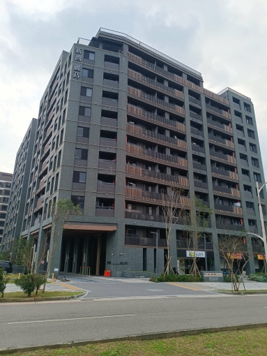 !捷運A10山鼻站100公尺!新潤麗蒔全新套房!（第2張）
