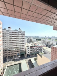 二房二廳🏠陽台獨洗🏠租屋補助🏠電梯🏠子母車🏠流理台🏠可戶籍🏠管理員🏠家具電全配（第6張）