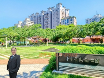 【租】民俗公園全聯(電梯)前大陽台-套房 (不寵)  請洽 : 0935-378318（第14張）