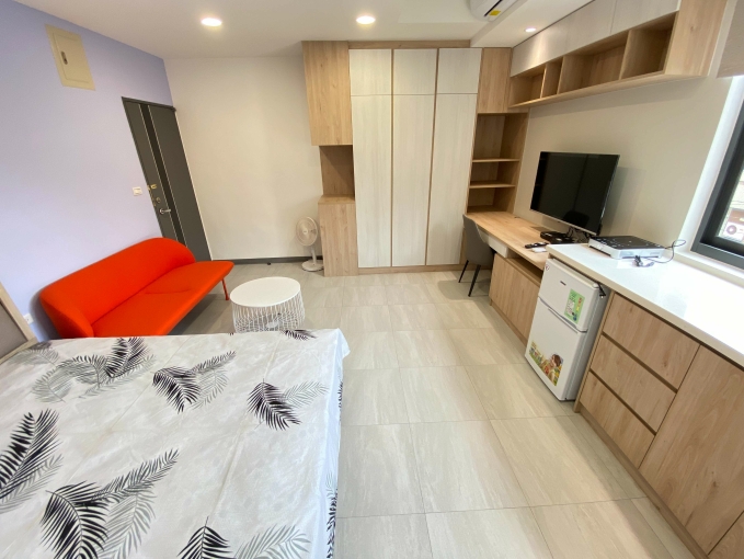 🏡大雅學府商圈稀有陽台獨洗套房🏡可租補/流理台/系統櫃/衛浴乾濕分離 - Image 1
