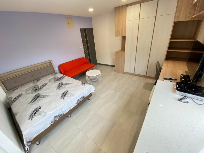 🏡大雅學府商圈稀有陽台獨洗套房🏡可租補/流理台/系統櫃/衛浴乾濕分離 - Image 4