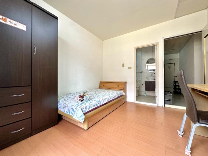 廷選好屋✨ 靜宜/弘光/中科/東海🔥採光套房✨陽台獨洗曬🔥只收女生 - Image 7