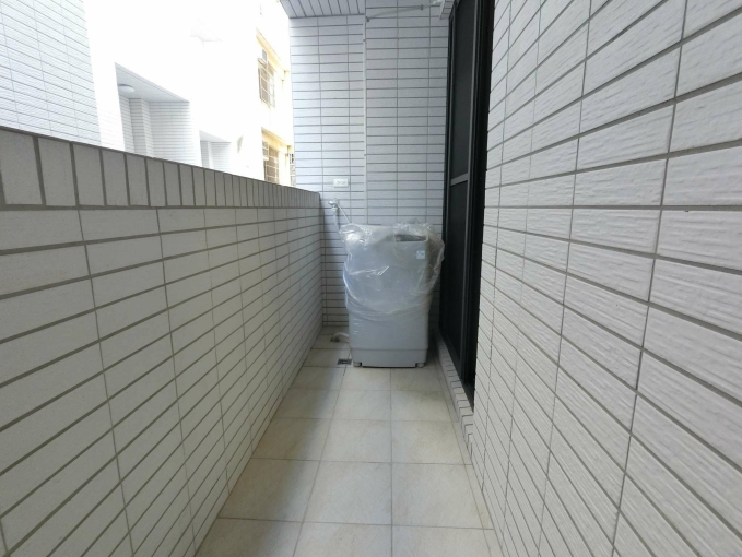 🏡全新套房🏡3分鐘豐原交流道旁/走路岸里國小/交通便利/可租補/雙租補/陽台獨洗曬/精緻套房 - Image 8