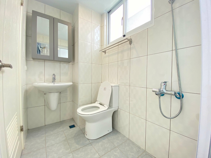 逢甲租補超新套房*陽台獨洗曬*沙發~(第9張)