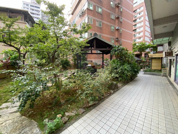 近淡江大學有陽台大套房有電梯可煮有社宅有租補 - Image 6