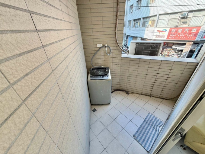 陽台獨洗✔️租屋補助✔️稀有可寵✔️電梯✔️子母車✔️飲水機(第13張)