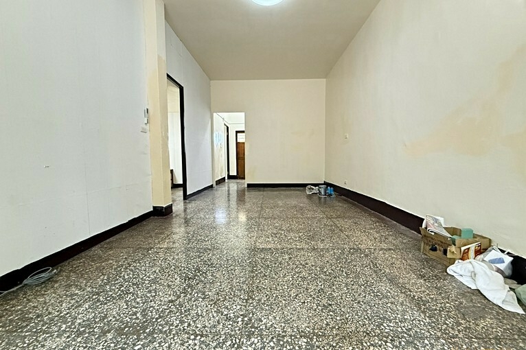 兆基社會住宅🏡南新街一樓✅膝蓋救星✅門口可停車3房1廳✅(第1張)