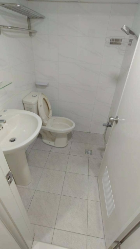 元智大學、北歐風精緻有窗套房、機能佳、交通便、附家具家電(第5張)