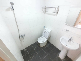 中國醫❤可半年✔租補電梯 - Image 19