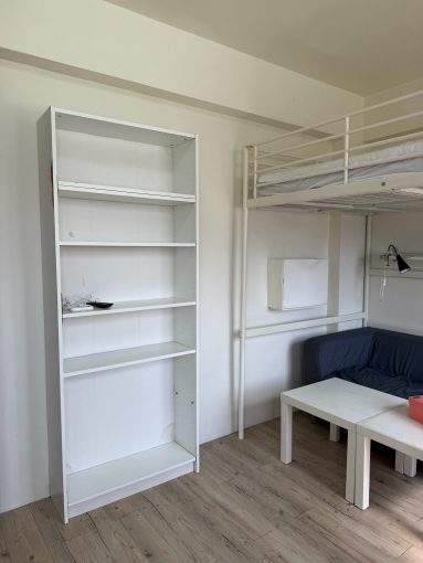 三個大窗戶｜對外通風良好｜台中市正西區｜分租套房｜個人文藝感魔術空間套房｜屋主自租｜整理ing（第6張）