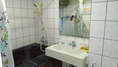 溫泉路生活機能佳正溫泉宅. 交通方便,（第3張）