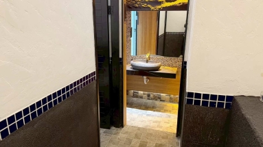 正文心路近山西路9米面寬雙透店（第11張）