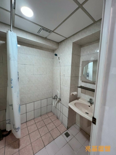 兆基社會住宅🏠中正高樓套房/全新家俱/可租補入籍(第4張)