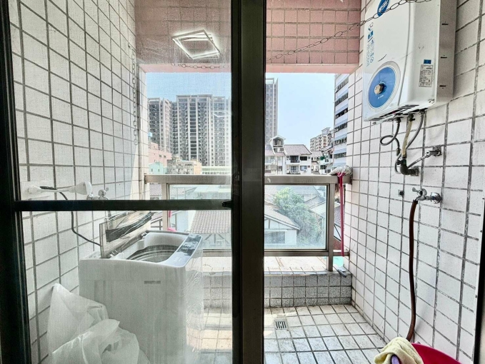 ⭐️大空間🔥可租補✨台水電🤩社區電梯大樓💫 - Image 5