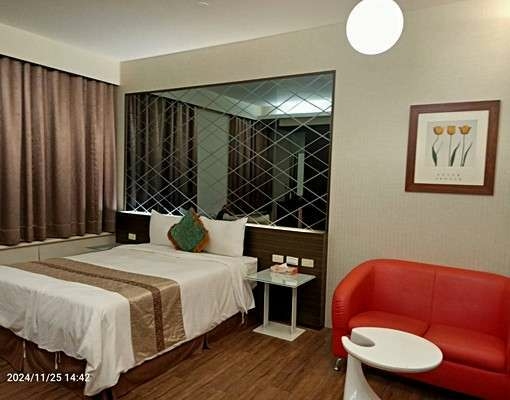 三多商圈【高雄85大樓】精緻獨立套房可租補（第4張）