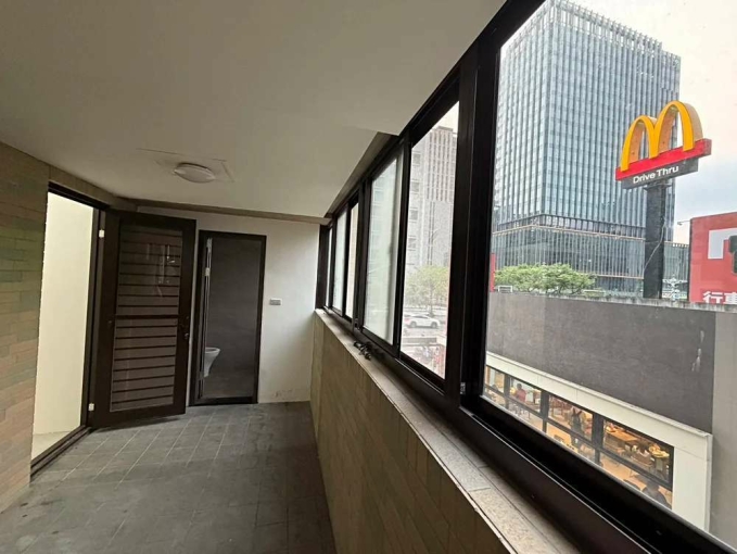 春日路1-2樓賺錢金店面~附地下室平面車位（第6張）