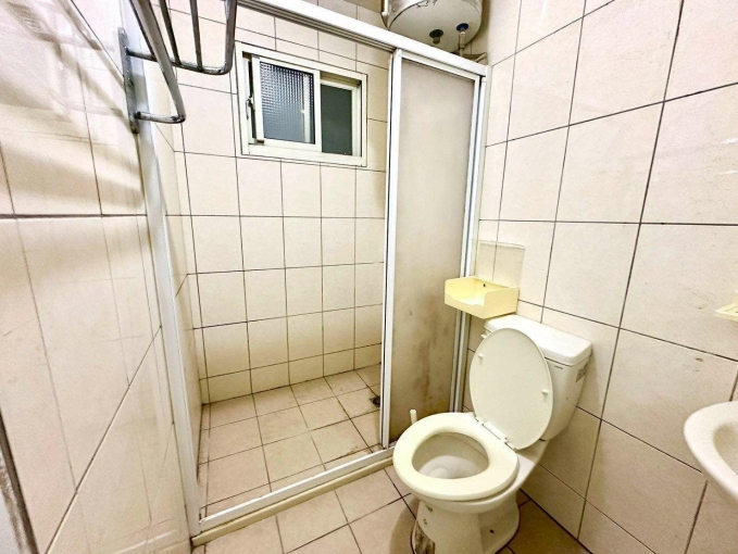 🎉竹北蛋黃區電梯套房/衛浴乾濕分離/室內機車位/飲水機/垃圾集中🎉 - Image 5