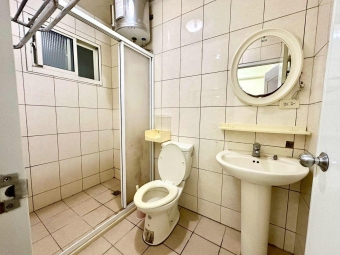 🎉竹北蛋黃區電梯套房/衛浴乾濕分離/室內機車位/飲水機/垃圾集中🎉 - Image 15